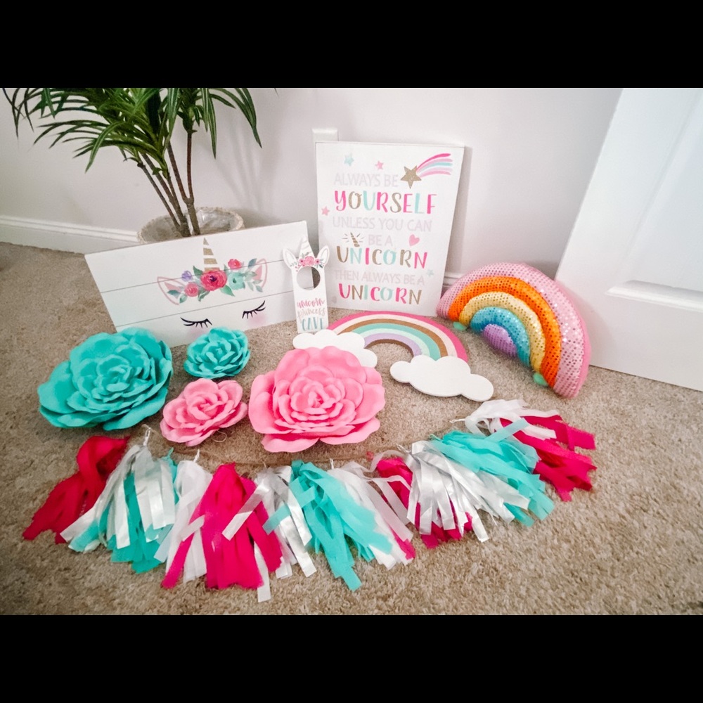 Girls Bedroom Decor